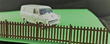 Load image into Gallery viewer, Fencing straight lengths