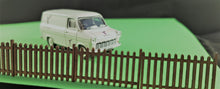 Load image into Gallery viewer, Fencing straight lengths