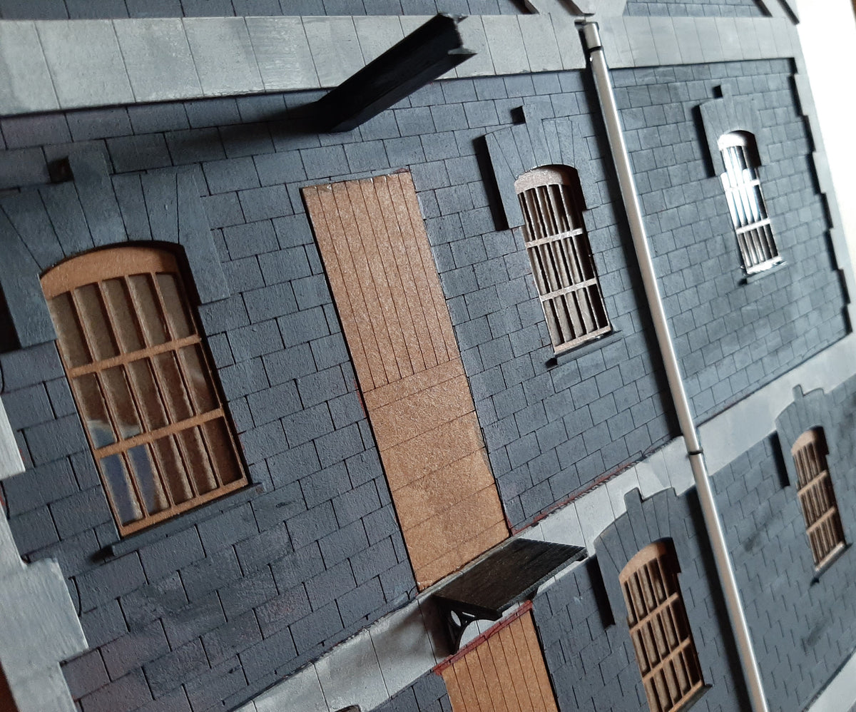 Relief Warehouse - 4mm