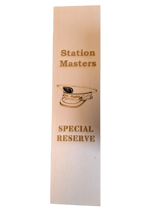Wine Box (open lid with clasp)