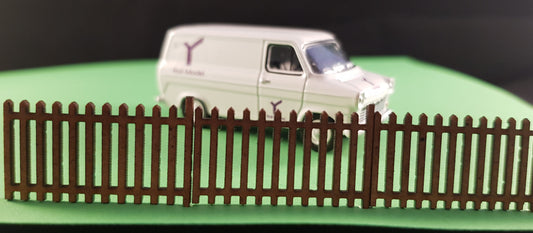 Fencing straight lengths
